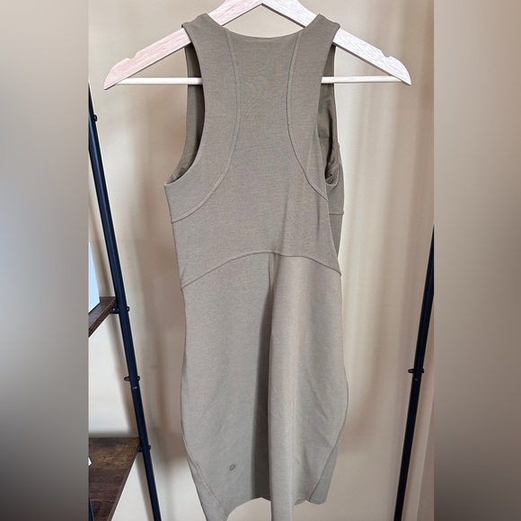 Lululemon Slim Fit Dress - Picture 3 of 4